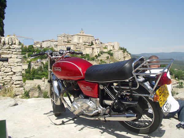Classic Bike Provence - guided tours of Provence on classic British motorcycles