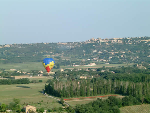 Ballooning across the Grand Luberon