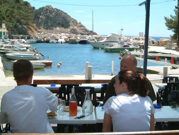 Lunch at Méjean on a Côte Bleue tour