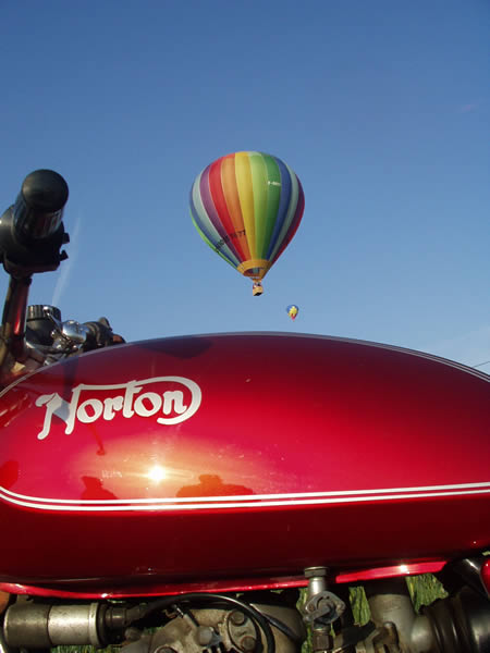 'Montgolfiere Provence Ballooning' near Joucas in the Luberon